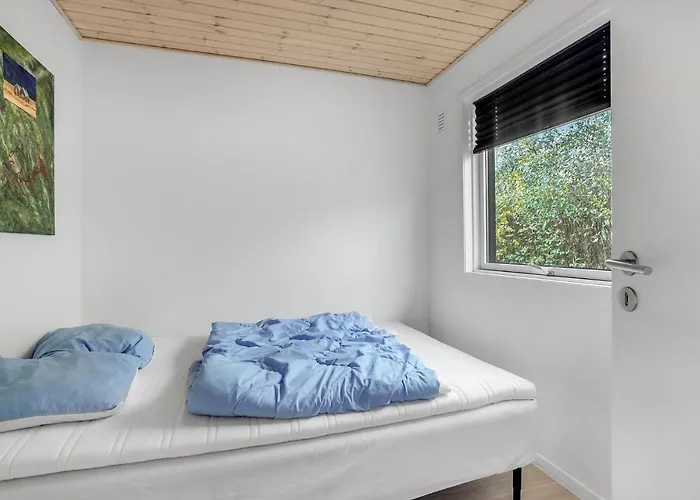 Four-bedroom In Juelsminde *